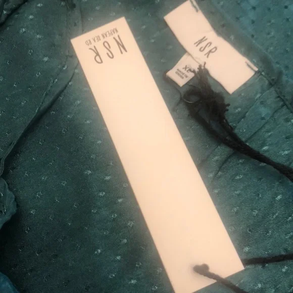 Top Emerald N S R - Picture 4 of 6